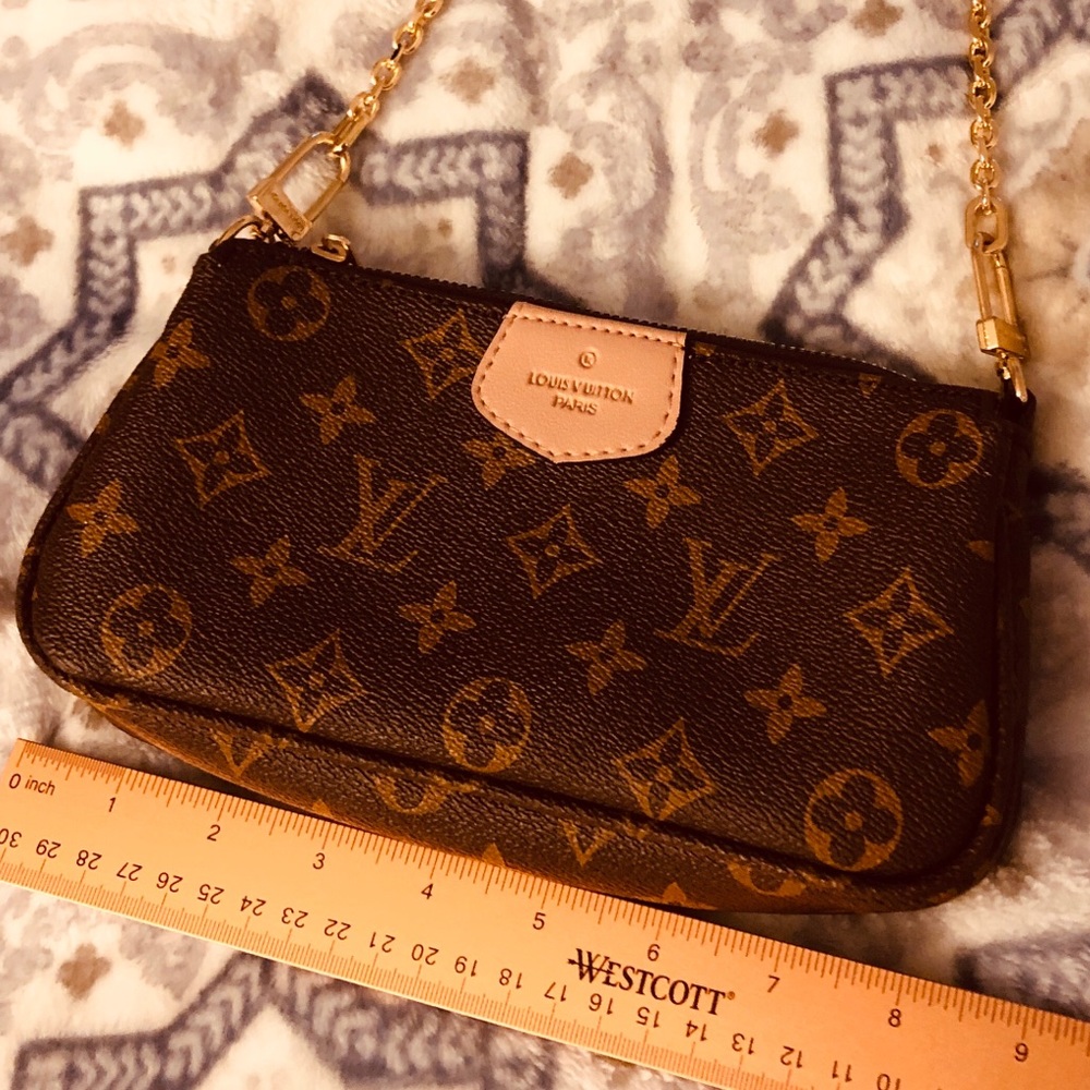 Small handbags